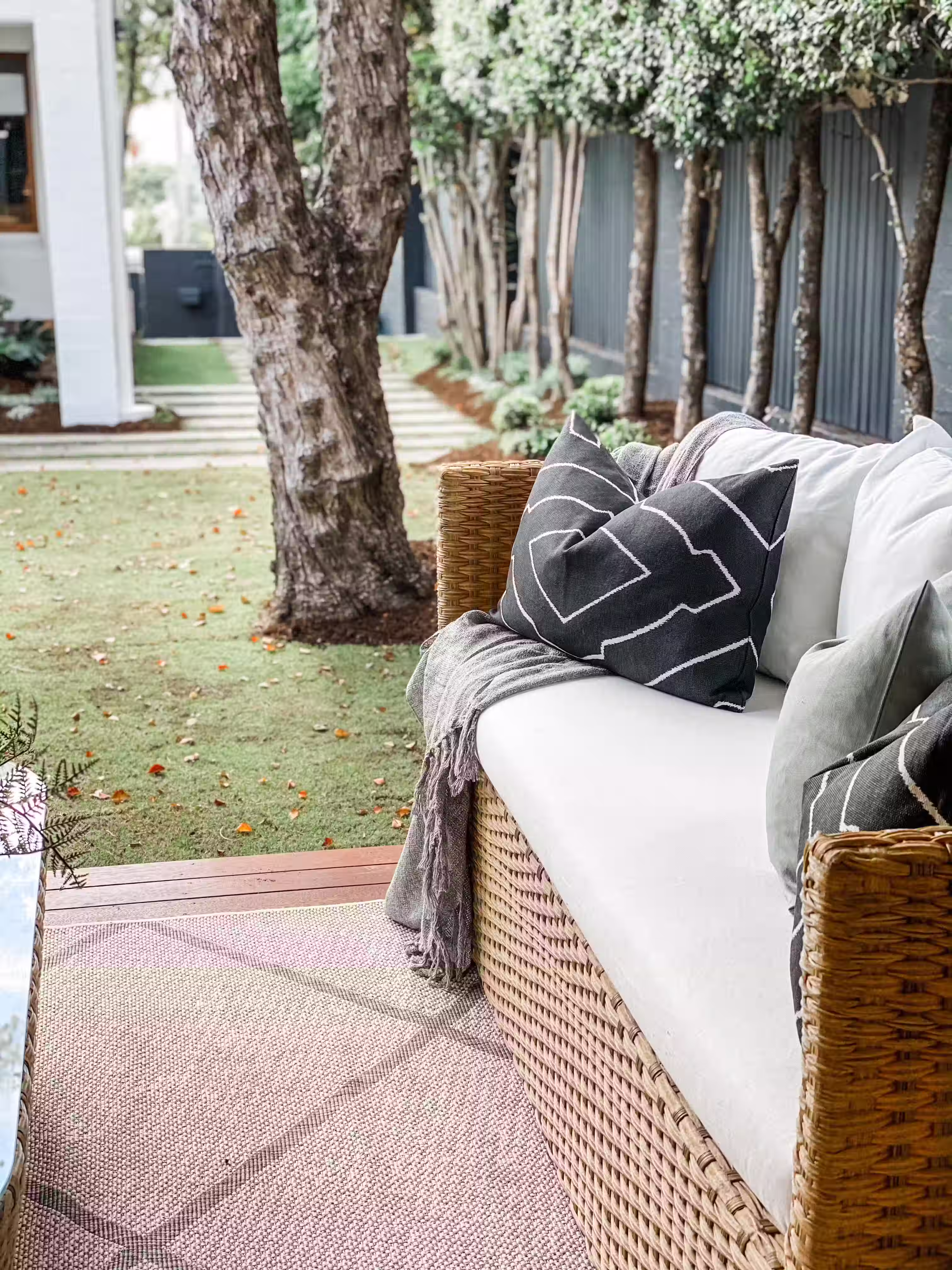 Hendra gallery image