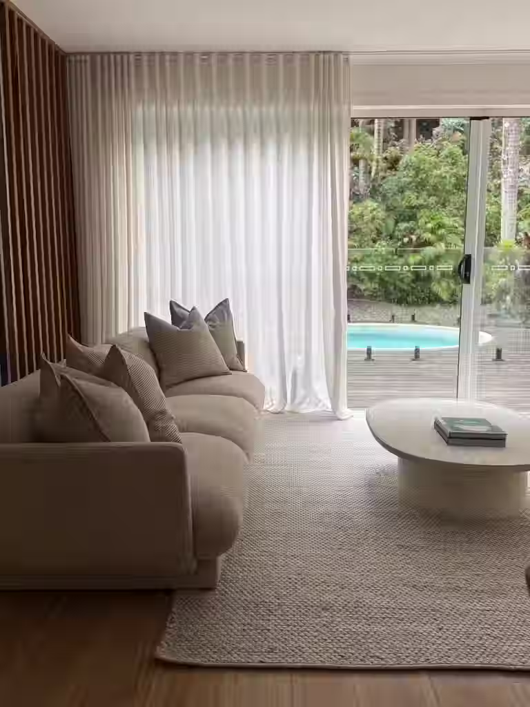 Sunshine Coast hero image